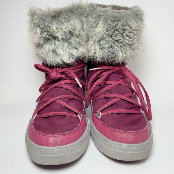 Crocs Lodge Point Lace-Up Snow Boots Women’s Faux Fur Trim Pomegranate - Picture 2 of 12